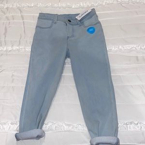Girl ankle length jeans. New with tags, size 7